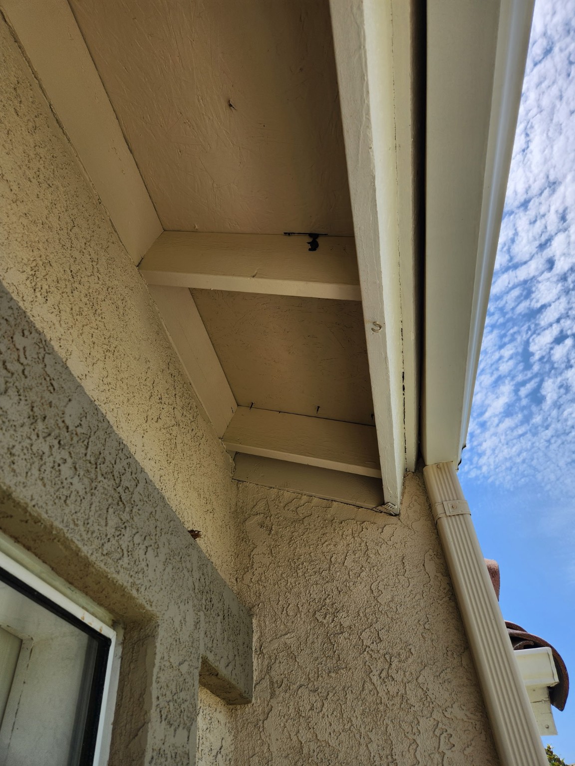 Eave & Soffit Repair