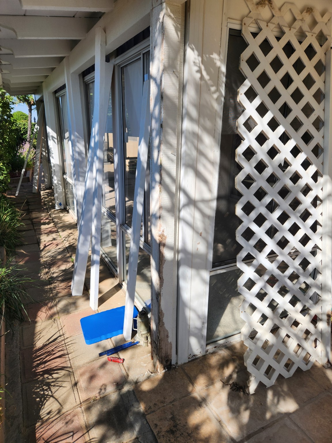 Exterior lattice and post repair